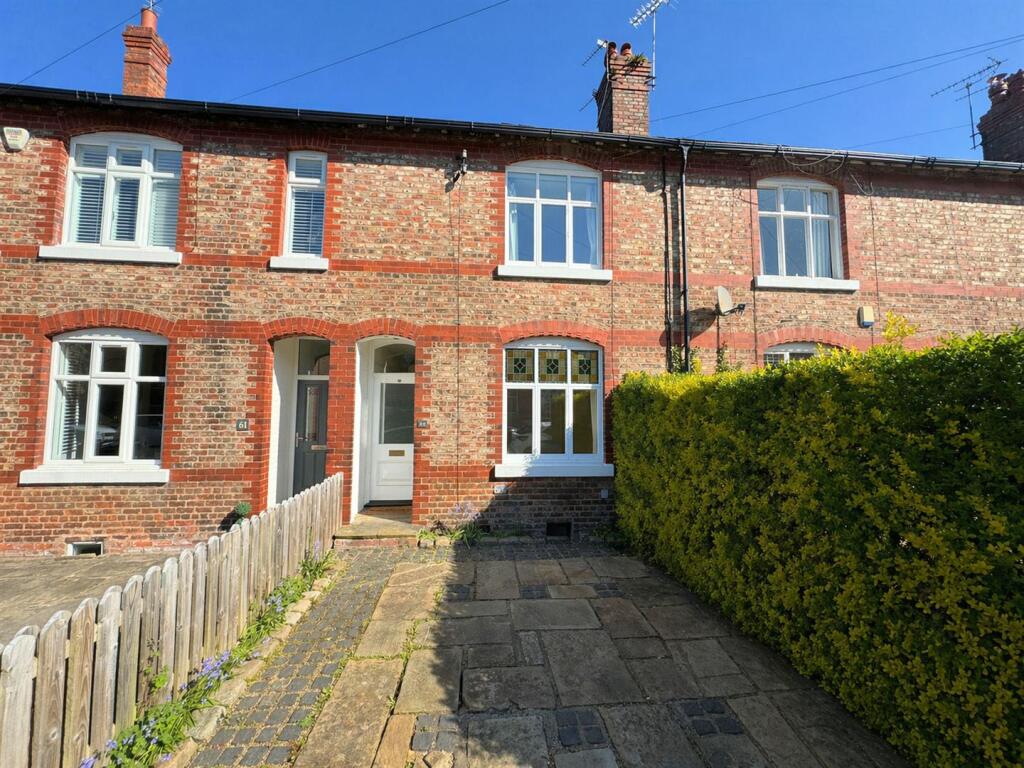 Main image of property: Moss Lane, Alderley Edge