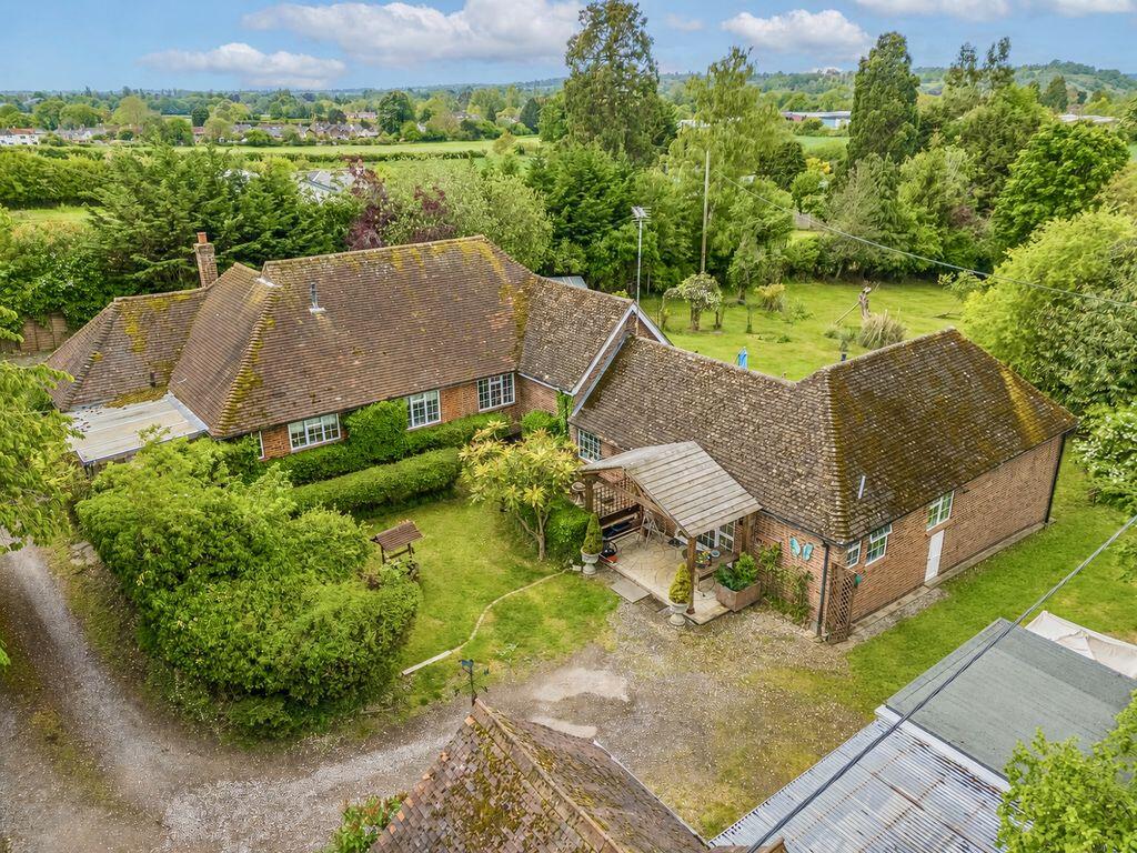 5-bed detached on Hawks Hill, Bourne End, £1,500,000