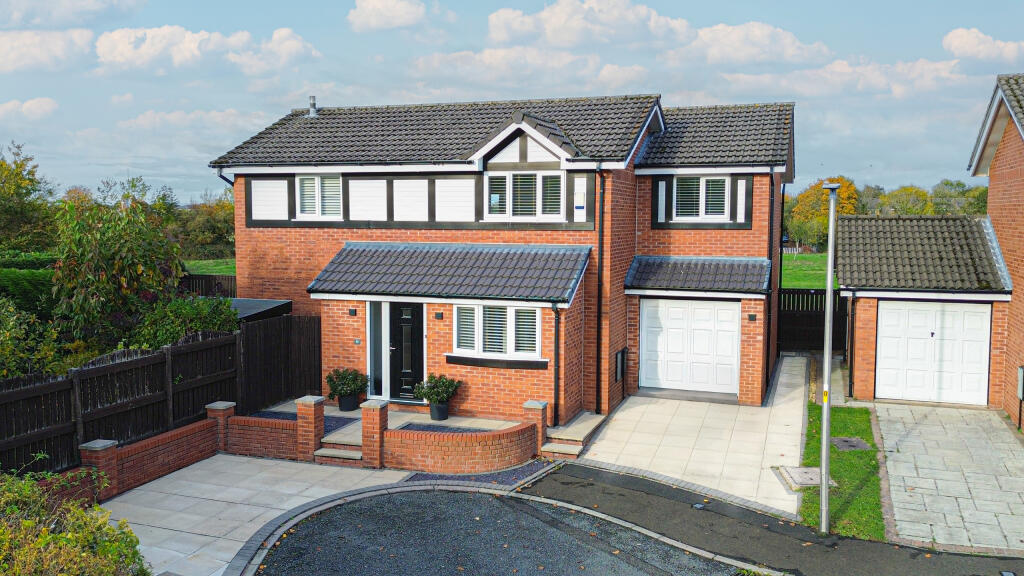 4-bed detached on Calderbrook Drive, Cheadle Hulme, £500,000