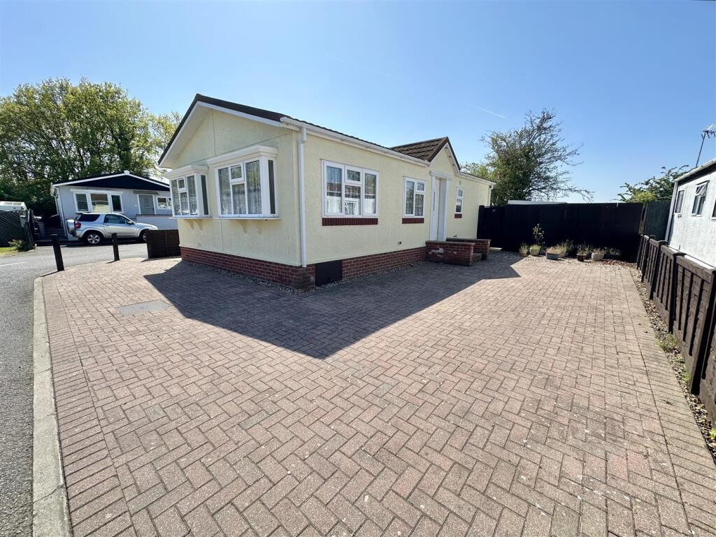 Main image of property: Greenlawns, St Osyth Road East, Little Clacton