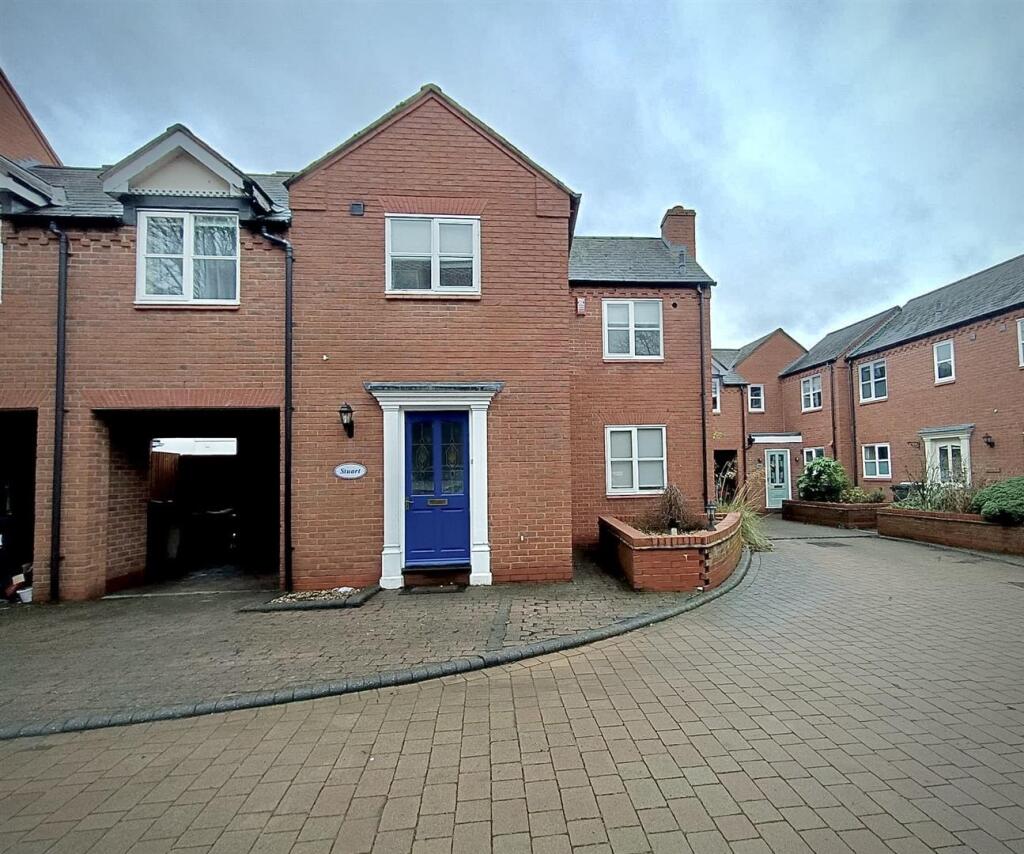 Main image of property: Kenilworth Road, Leamington Spa