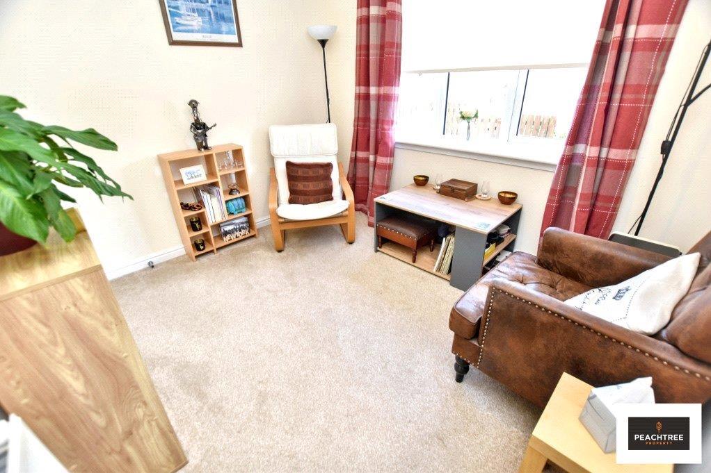 Hillhead Drive, Paisley, Renfrewshire photo 5