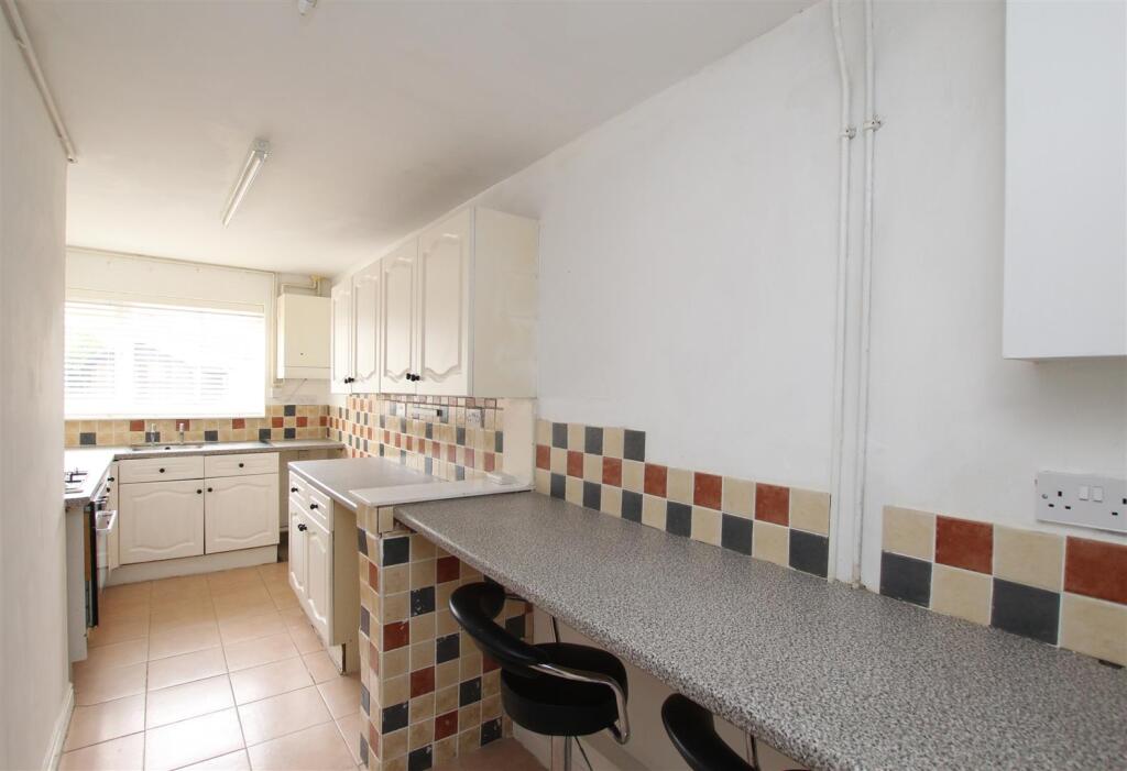 House in Lincoln - View 4