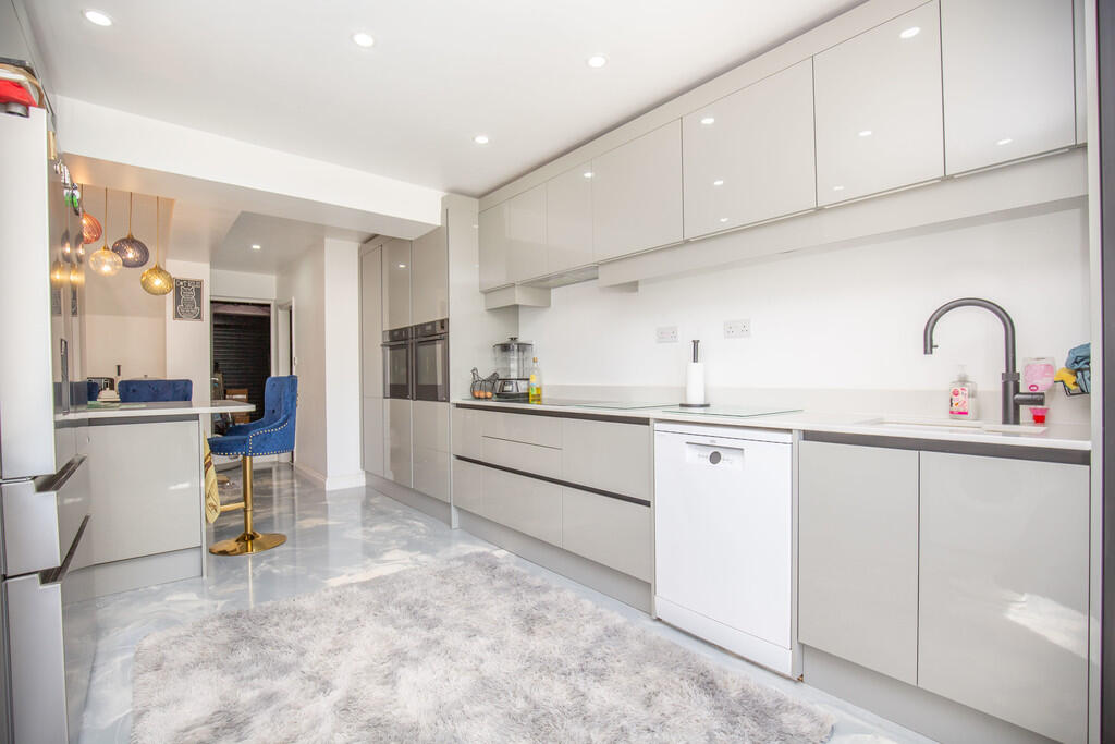 House in North Warwickshire, Polesworth CP - More