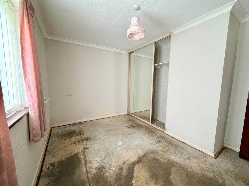 House in Llandudno, Llanddeiniolen - More