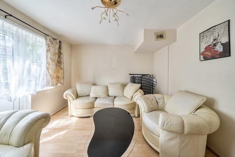 Apartment in London - View 3