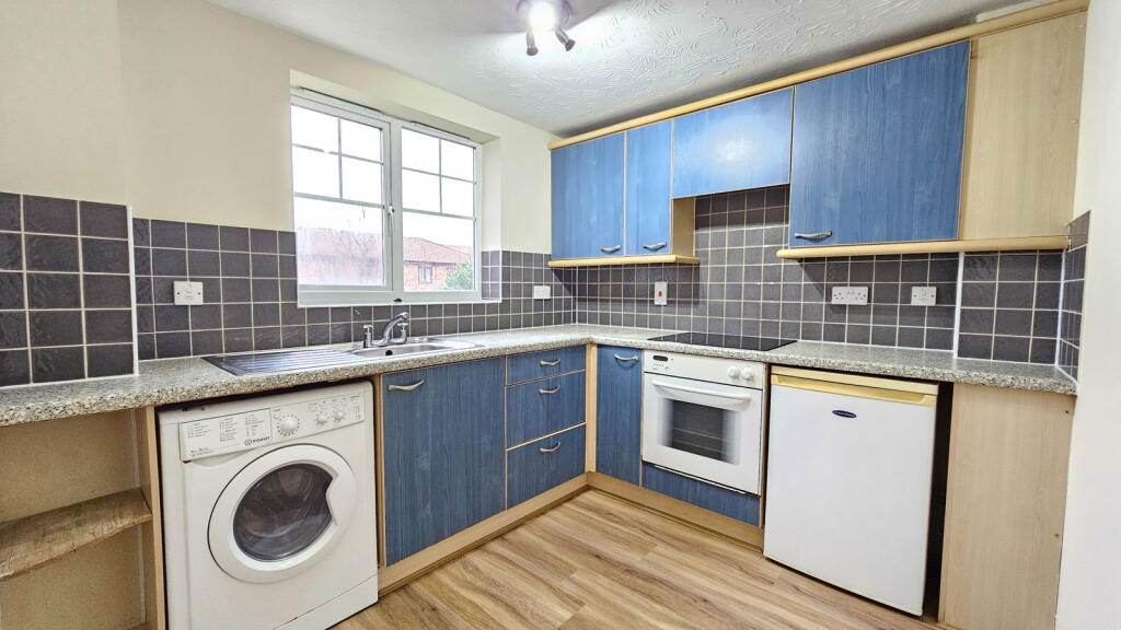 Apartment in Newbury, East Fields, Speenhamland - View 3