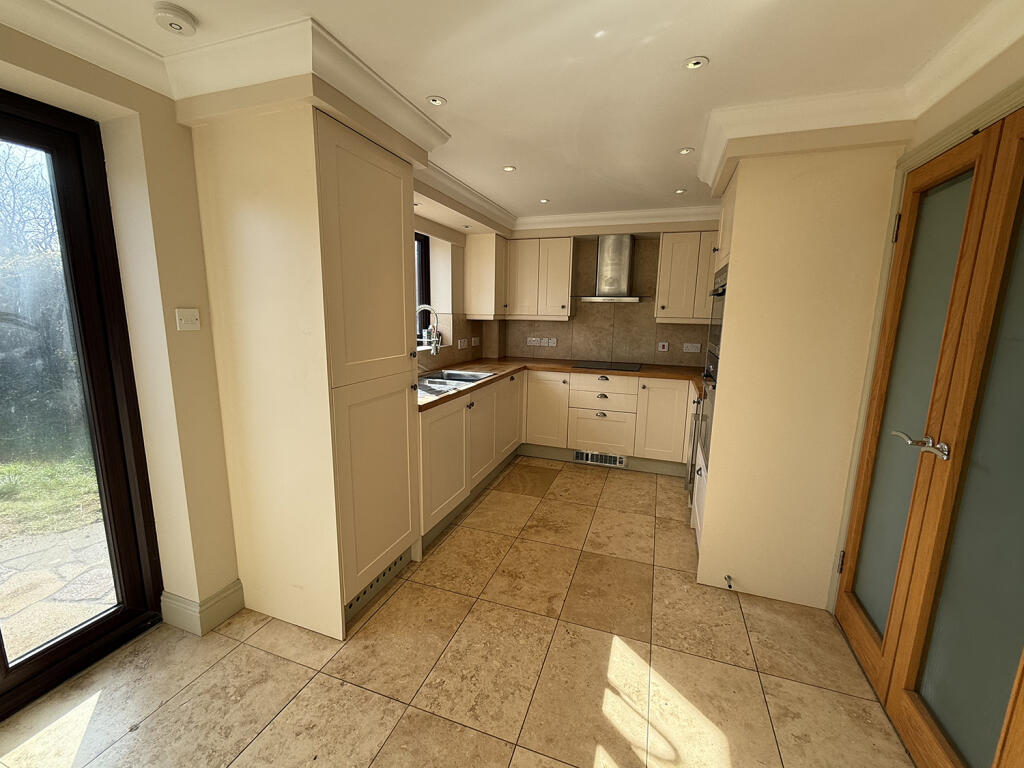 House in Peterborough - View 5