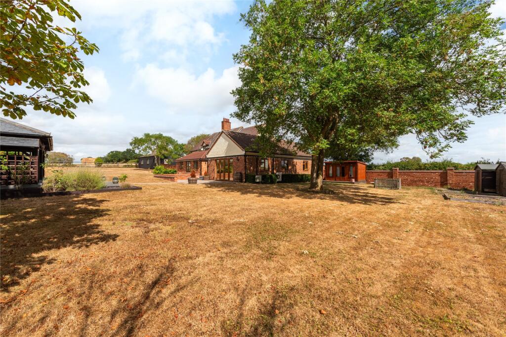 House in Sharnbrook, Bedford - View 3