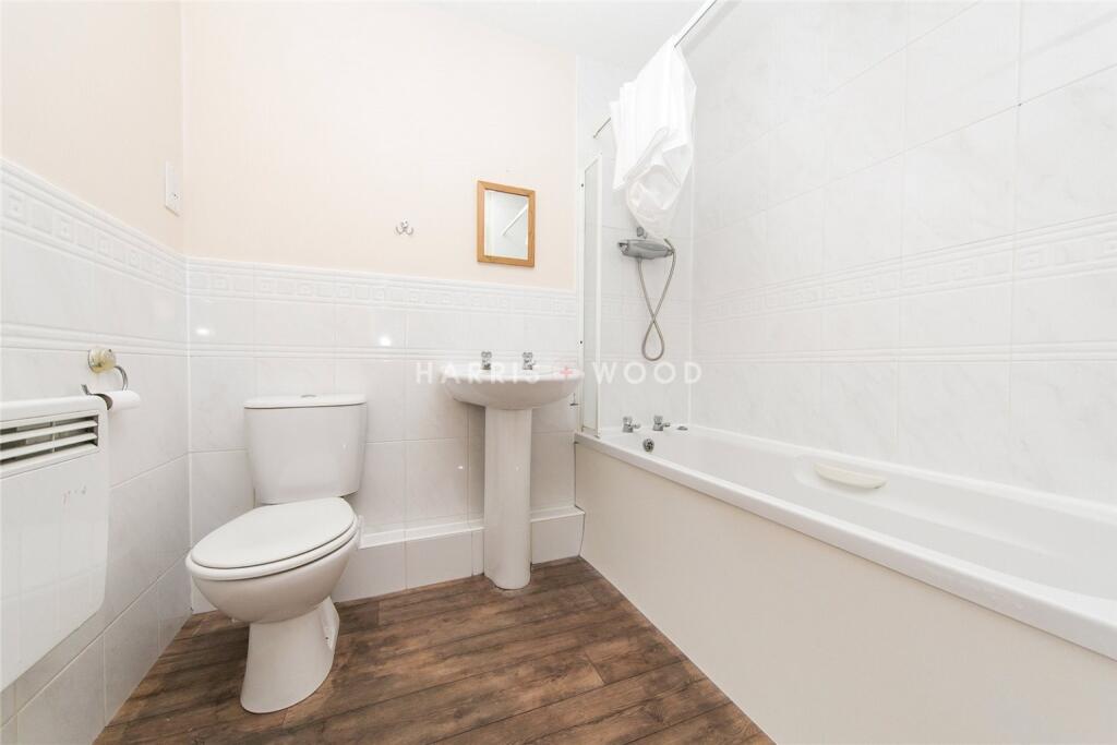 Waterside Lane, Colchester, Essex, CO2 photo 3