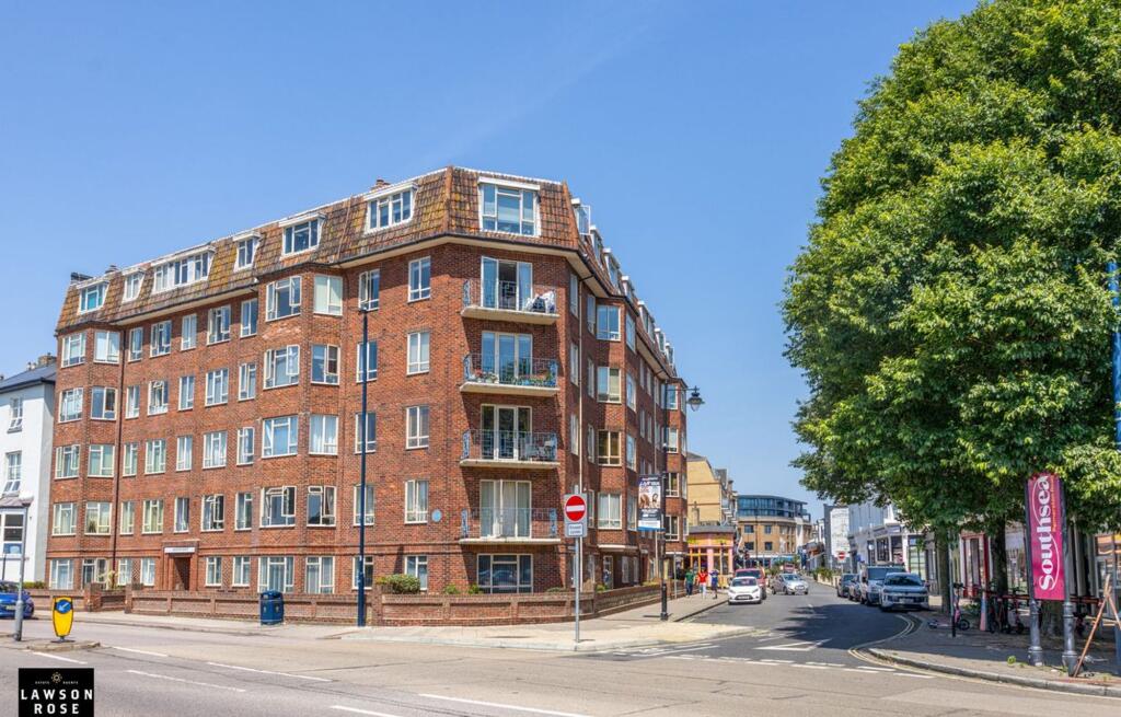Apartment in Portsmouth - View 4