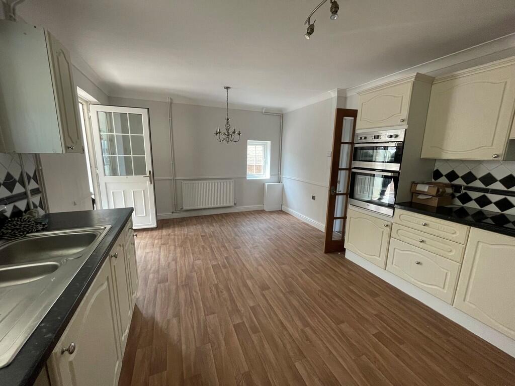 House in Ipswich - View 4