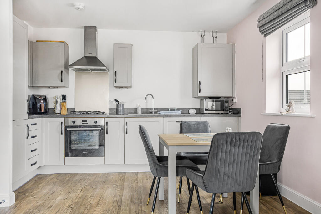 Lonsdale Road, Wokingham, RG40 photo 3