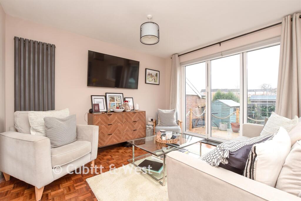 3-bed detached on Park Road, Redhill, Surrey, £650,000