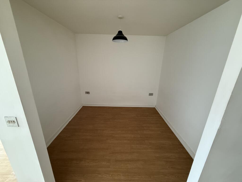 Apartment 906, Marco Island, Huntingdon Street, Nottingham, Nottinghamshire NG1 1AT - View 5