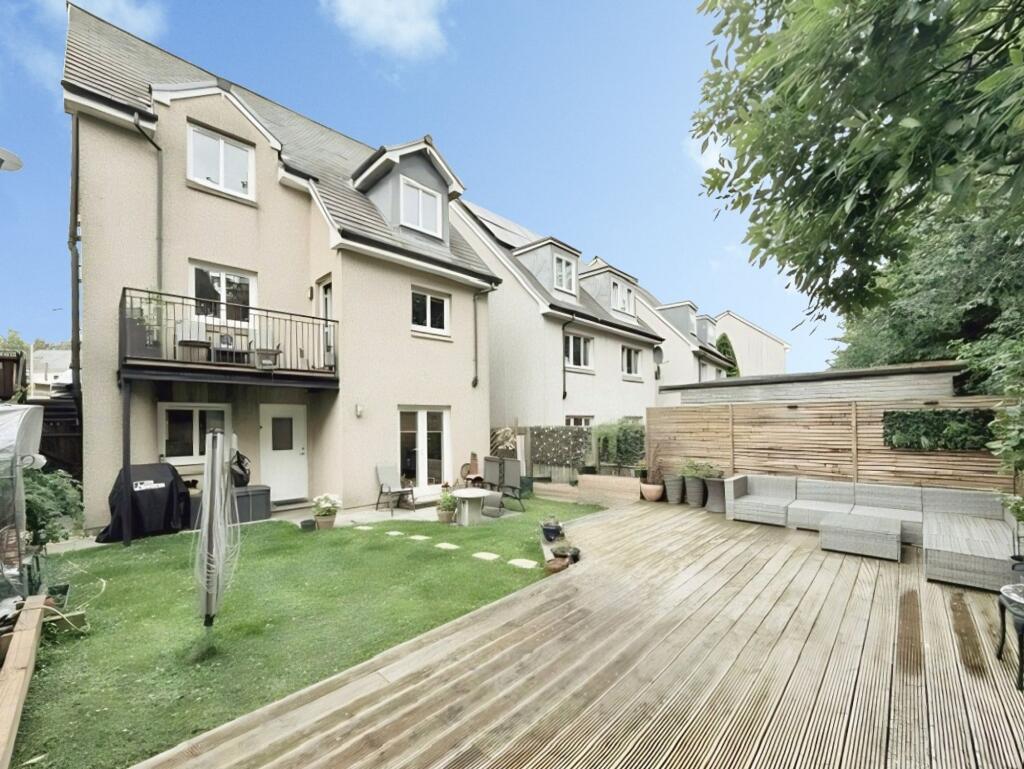 Main image of property: Loch Katrine Gardens, Glenrothes, KY6