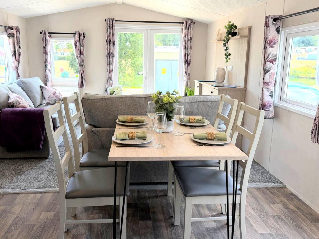 Delta Show Home, Hazelwood Holiday Park, Warren Road, Dawlish Warren, Devon, EX7 0PF - View 4