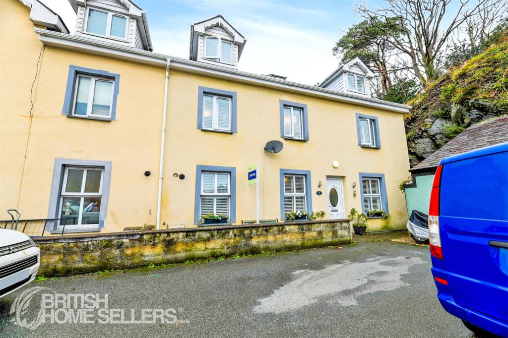 Main image of property: Porthmadog, Gwynedd, LL49