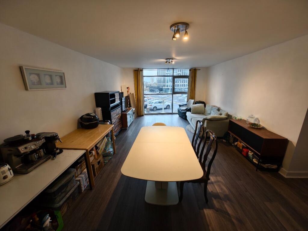 Apartment in Cardiff, Castle - View 3
