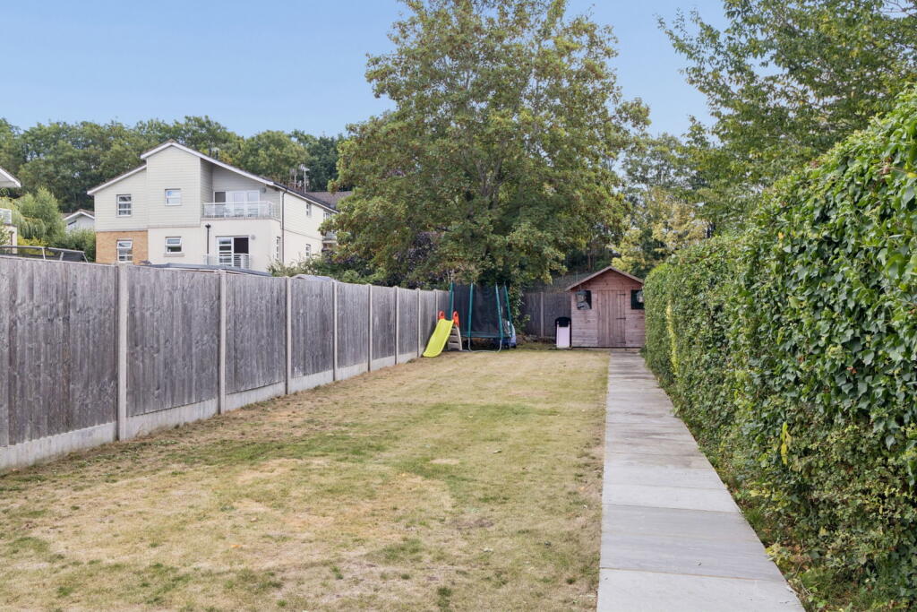 House in Watford - View 3