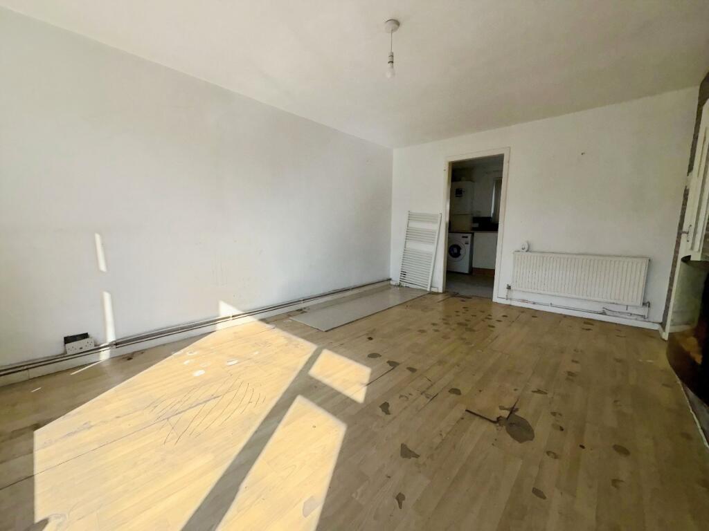 Arnhem Road, Liverpool, Merseyside, L36 photo 3