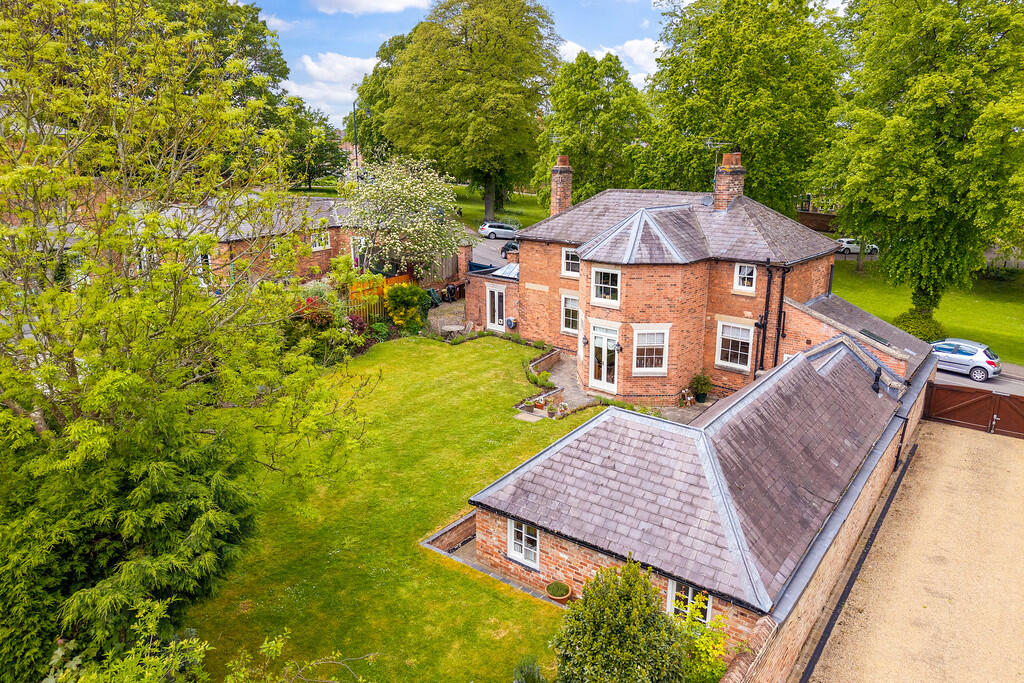 House in Newark and Sherwood, Southwell - View 2