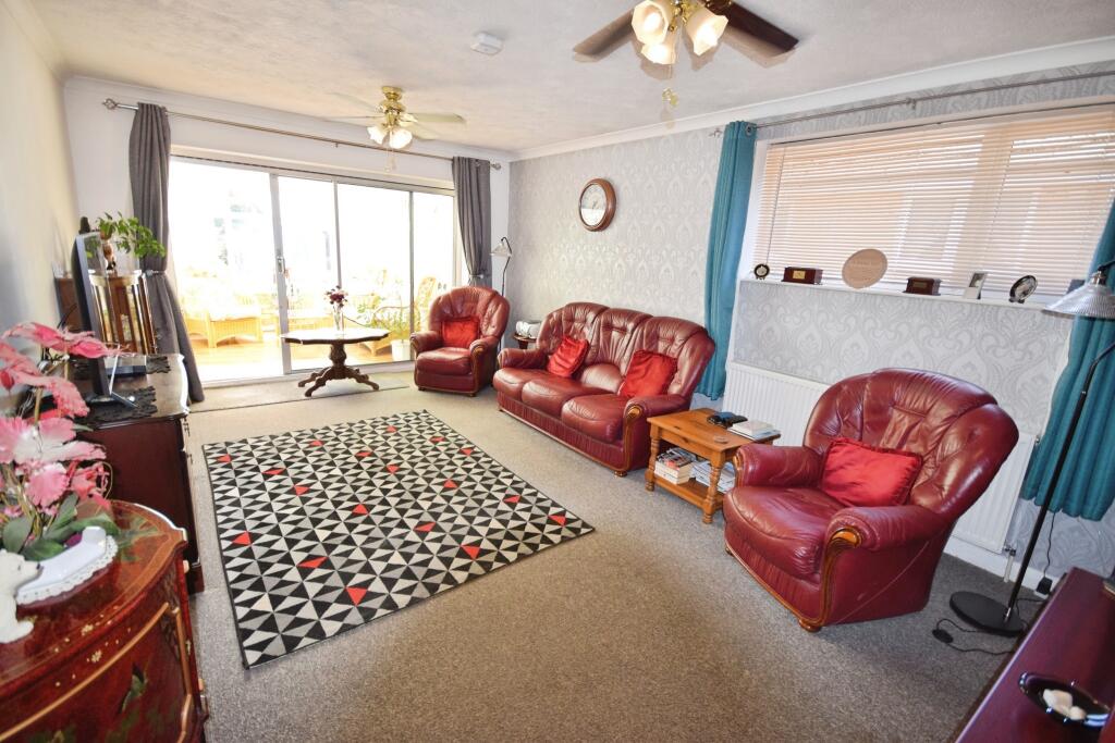 West End, Hogsthorpe, PE24 photo 2