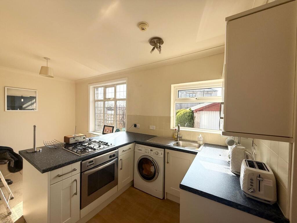 Additional image 2 of Sunnybank Avenue, Thornbury, Bradford, West Yorkshire, BD3