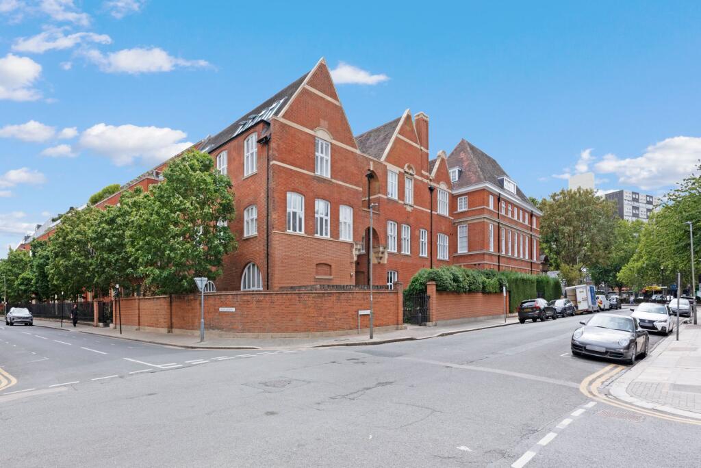 Apartment in London - View 5