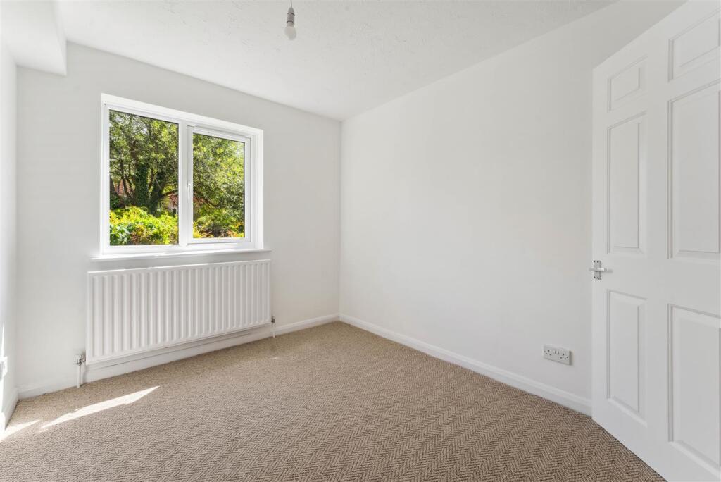 Apartment in Guildford, Ash - More