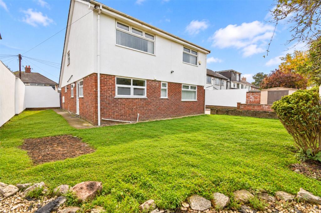 Queenswood Avenue, Higher Bebington, Wirral photo 4