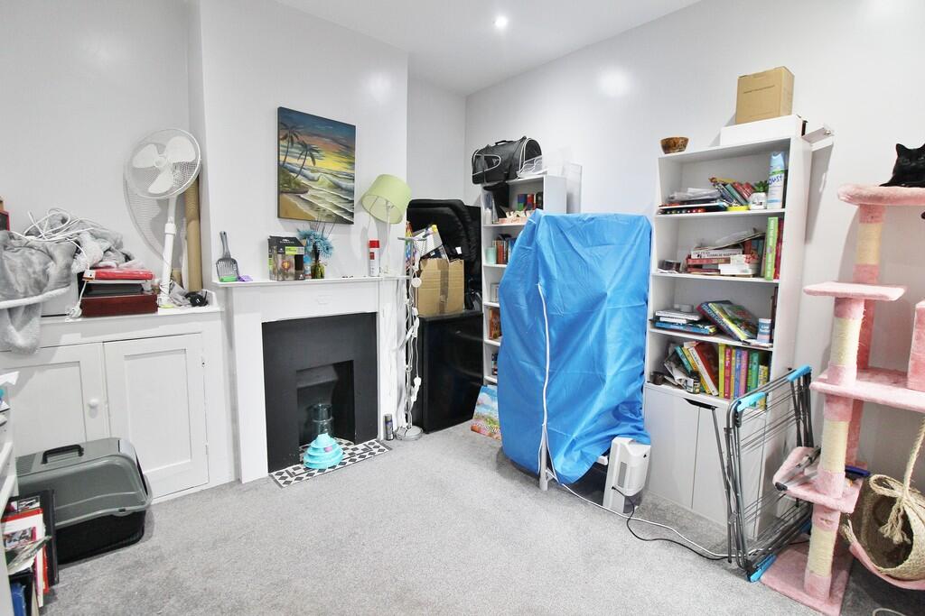 House in Portsmouth - View 5