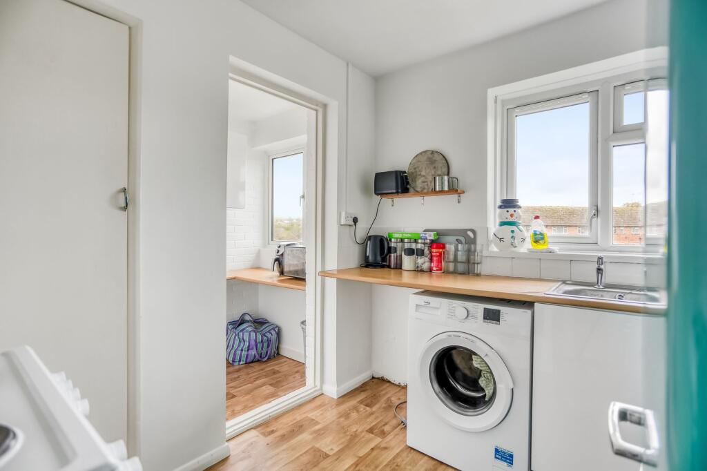Apartment in Brighton, Mile Oak - View 3