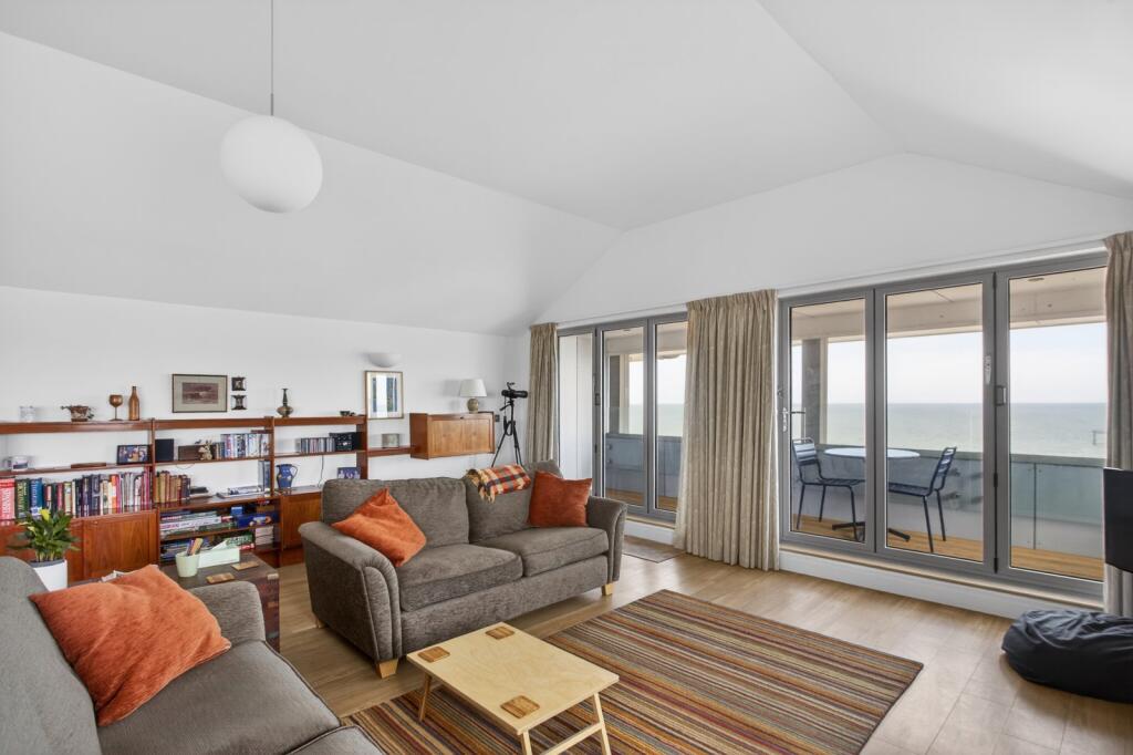 Apartment in Canterbury - View 5