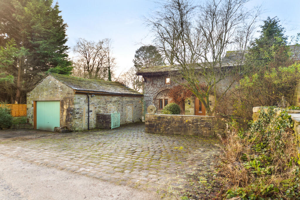 Additional image 28 of Greenfield Road, Colne, BB8