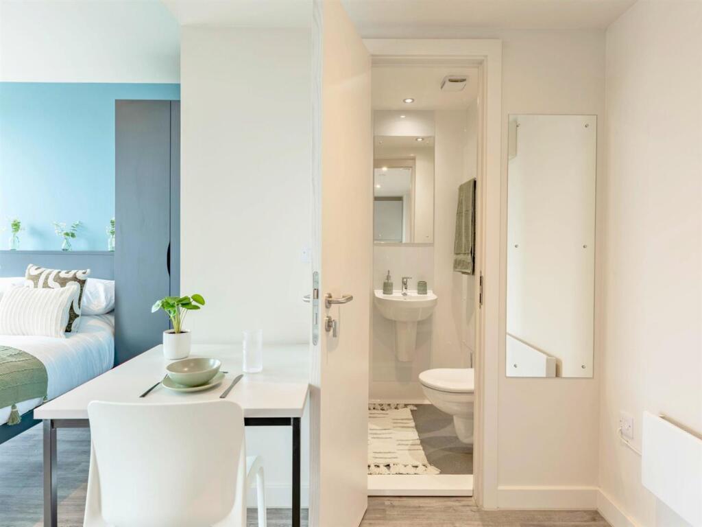 Additional image 13 of Birmingham | Student | September | B30