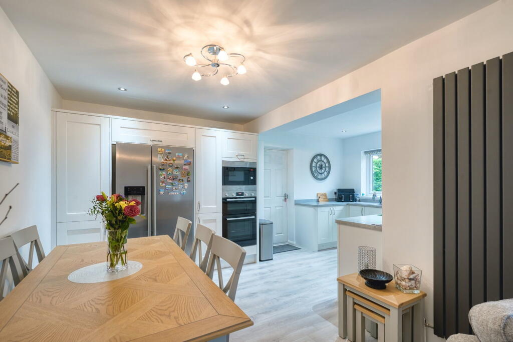 Hawthorn Close, Whickham photo 2