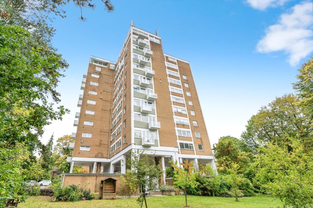 Main image of property: Guildford Road, Woking, Surrey, GU22