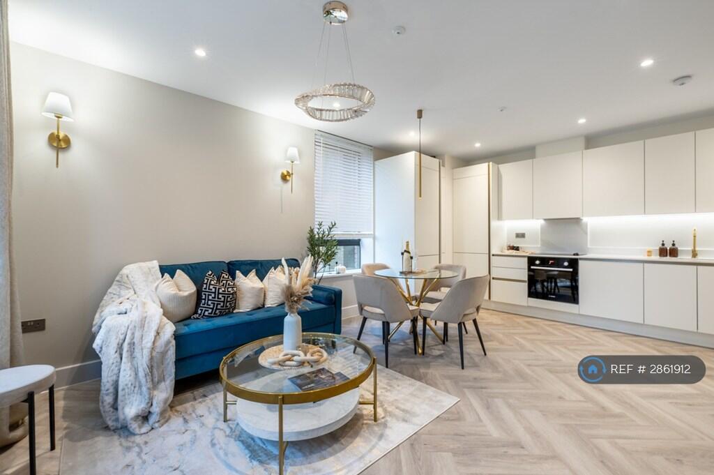 Clarence Court, St Albans, AL1