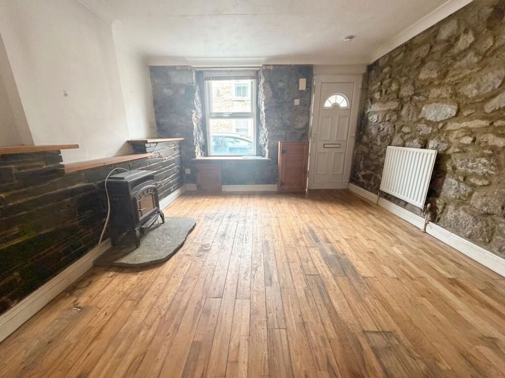 House in Truro - View 3