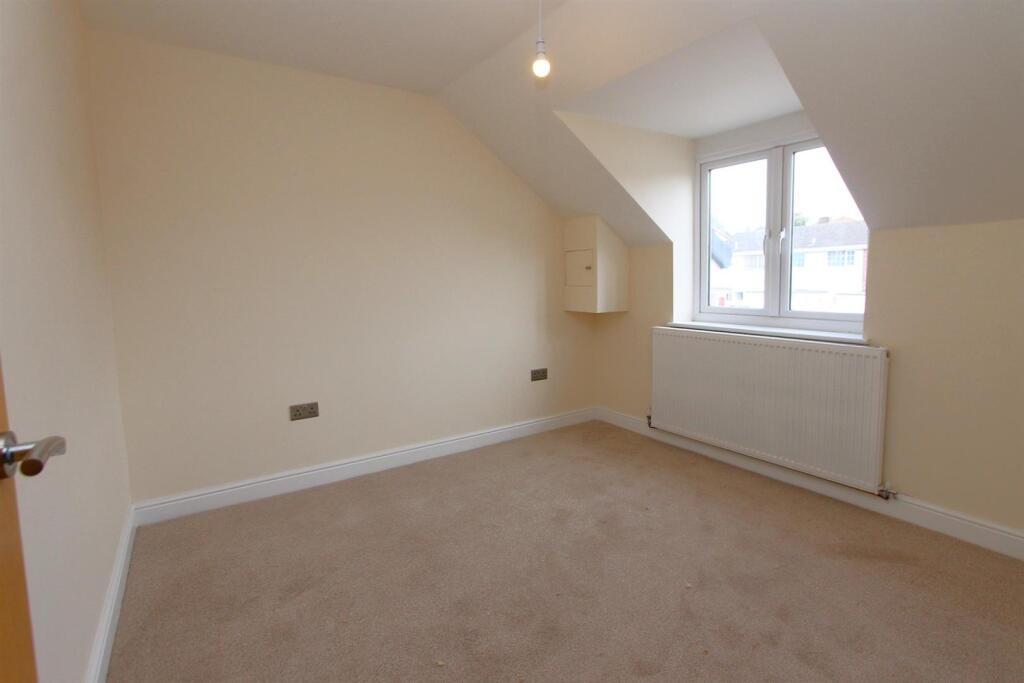 Caledonia, Brierley Hill photo 3