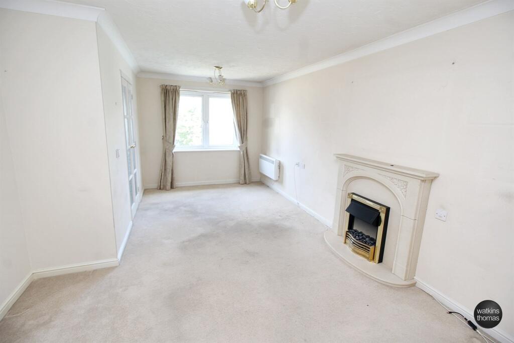 22, Watkins Court photo 4