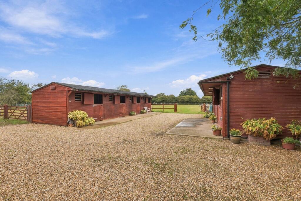 House in Portsmouth - View 4