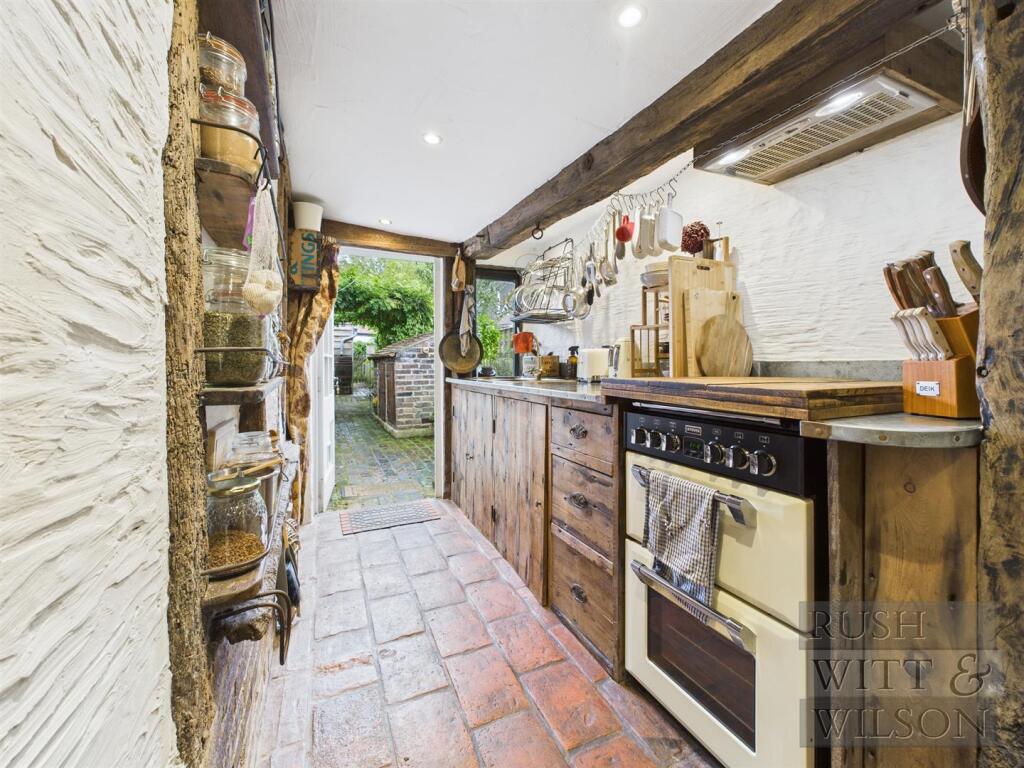 House in Tonbridge - More