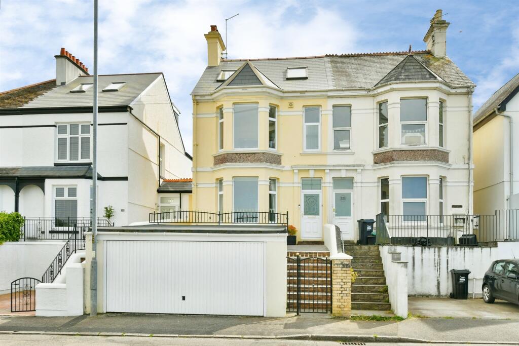 Main image of property: New Road, Saltash