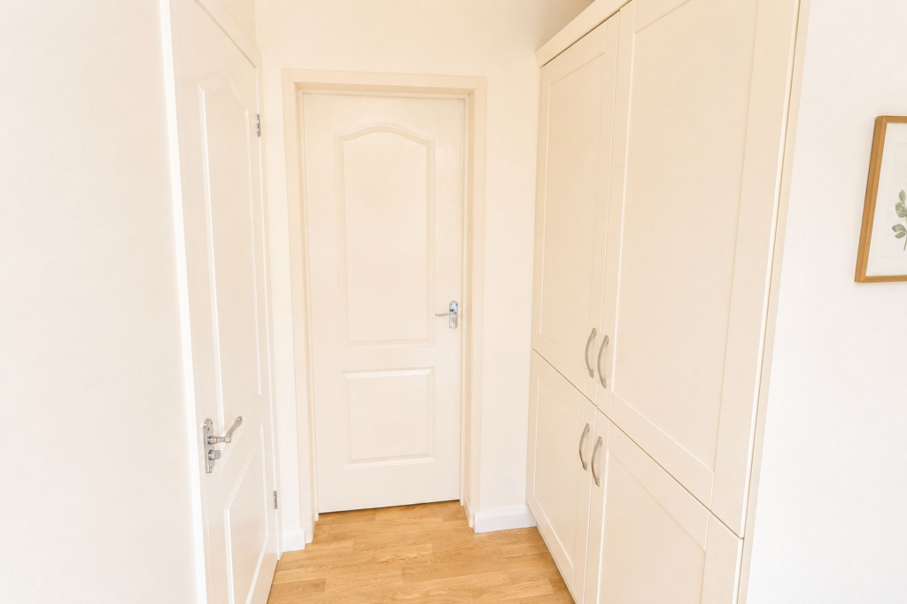 Apartment in Dacorum, Hertfordshire - More