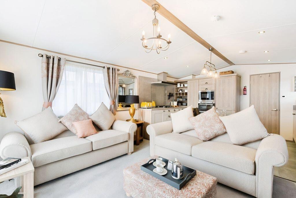 House in Cotswold, South Cerney - View 4