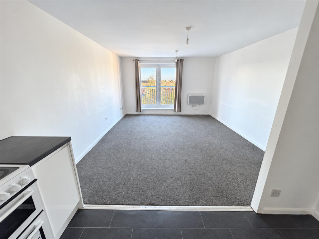 Apartment in Bridgwater, Somerset - View 4