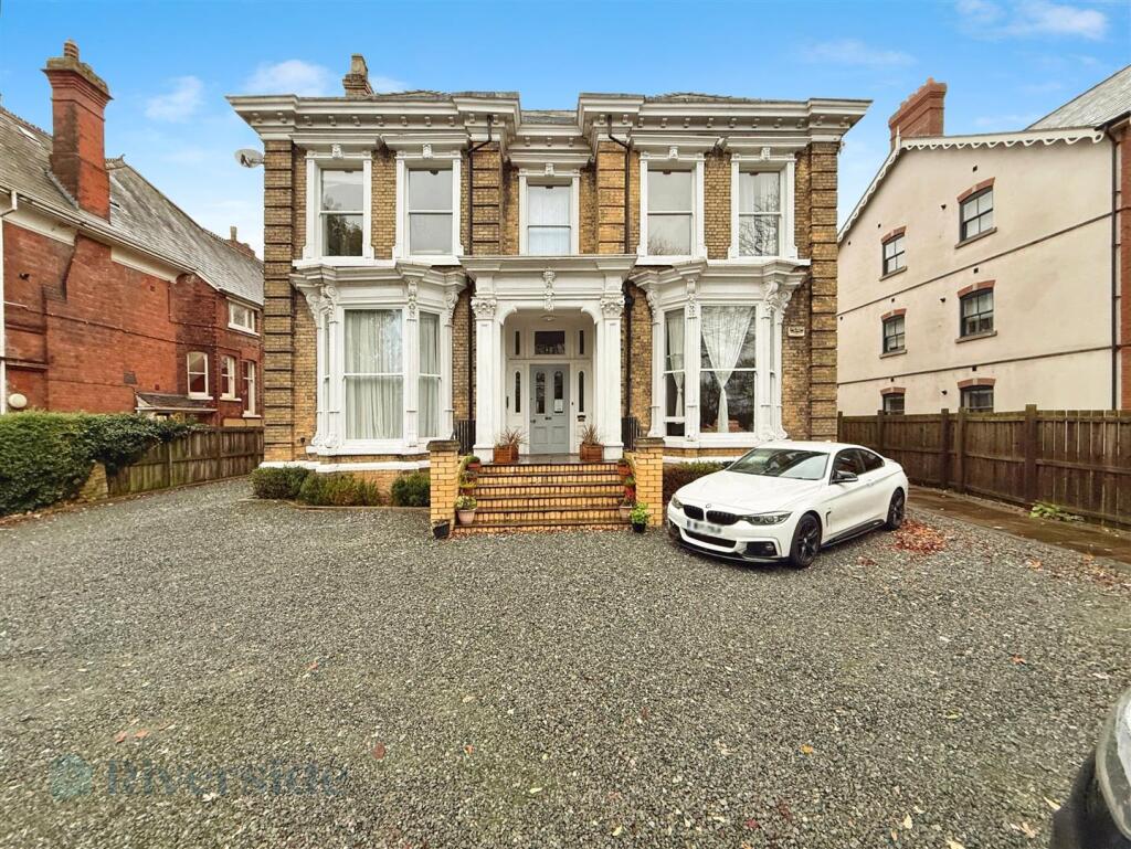 Main image of property: Pearson Park, Hull