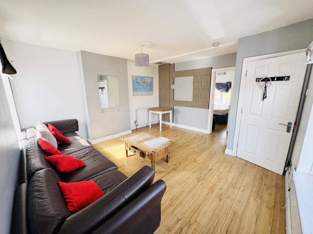 Main image of property: Arthur Street, Luton